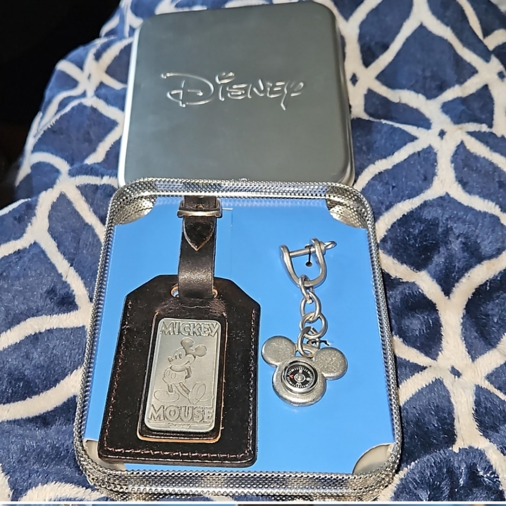 NIB Disney Mickey Mouse luggage tag with compass